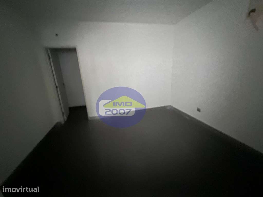 Loja em São Paio de Oleiros-13