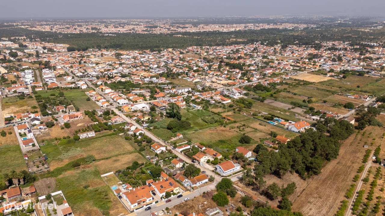 Moradia, 145 m², Azeitão (São Lourenço e São Simão) - Grande imagem: 4/43