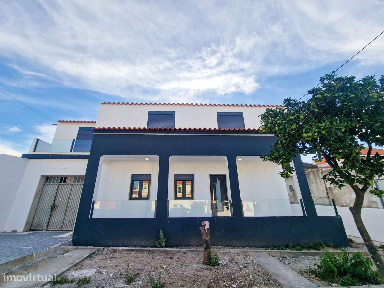 Moradia 4 ass. totalmente remodelada - possibilidade de quarto no r/c-38