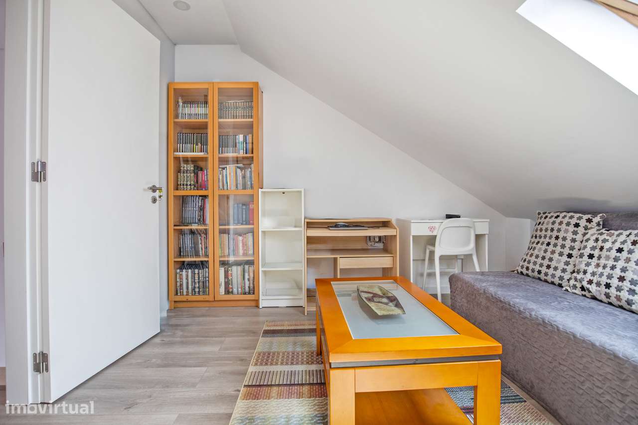 Moradia T3+1 garagem box jardim Quinta do Conde Sesimbra-35