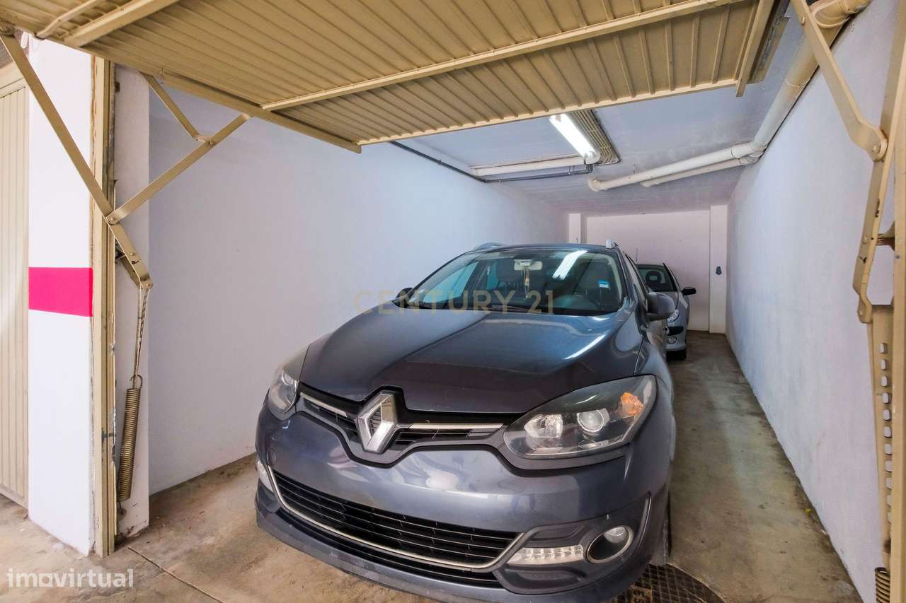 Duplex em Sintra com garagem box - Grande imagem: 2/45