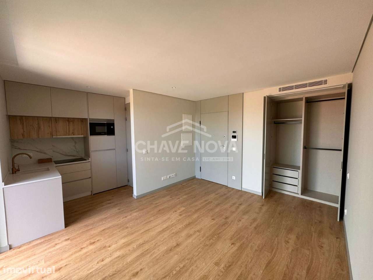 Apartamento T0 Novo, na zona do Candal - Grande imagem: 5/16