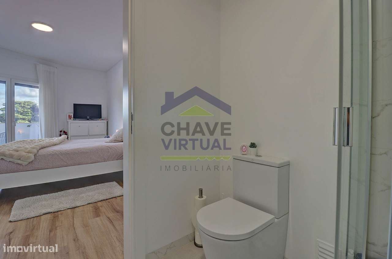 Excelente Apartamento T3 com Garagem - Centro Bombarral-25