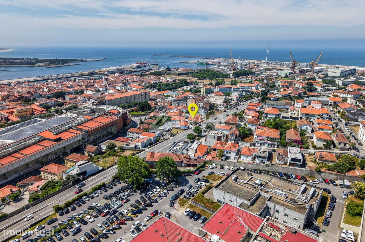 Moradia Térrea T2 Renovada no centro de Viana do Castelo-23