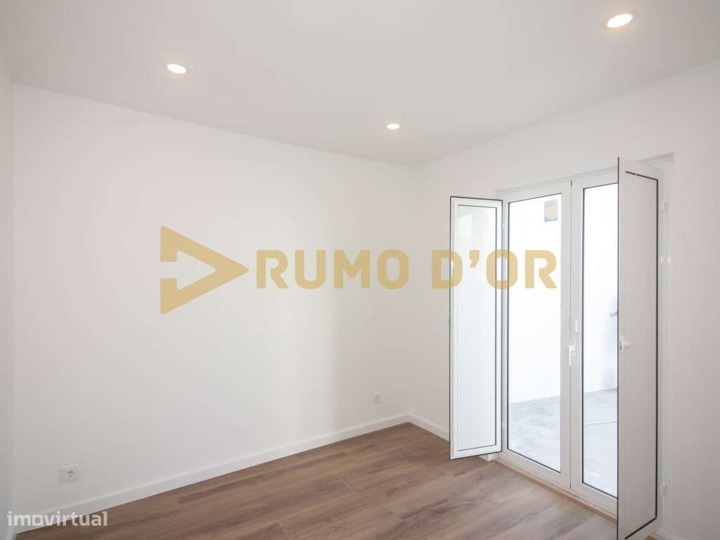 Moradia T3 Olhalvo com logradouro e terraço-13