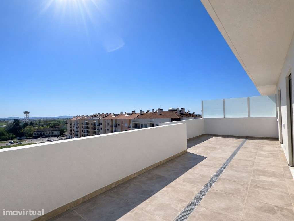 T3+Duplex | 2 Salas | 2 Terraços | 2 Varandas | Garagem Box 3 Viaturas-23