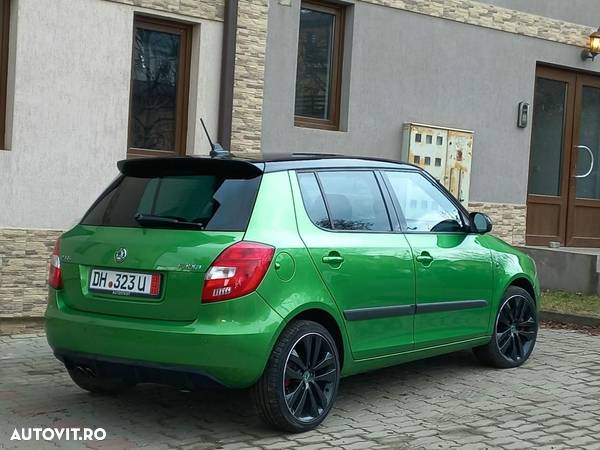 Skoda Fabia 1.4 TSI DSG RS - 8