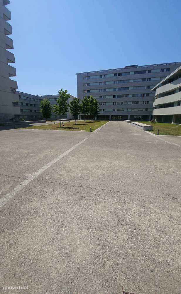 Apartamento T2 Rua da Venezuela - Grande imagem: 4/60