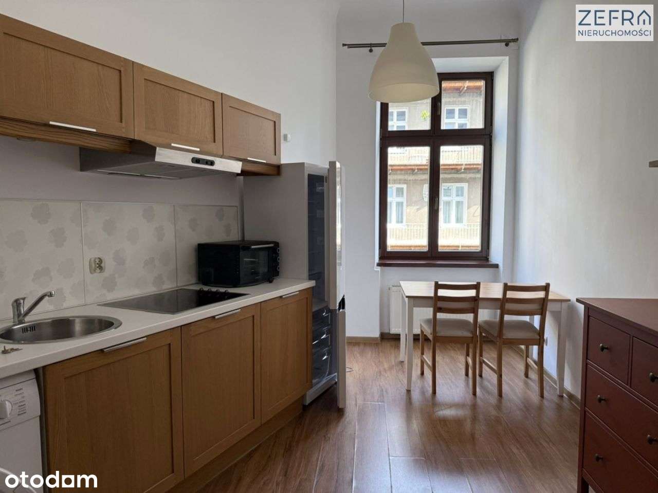 Klimatyczne 42 m2 - ul. Szlak - Stare Miasto - Pełny obrazek: 2/8