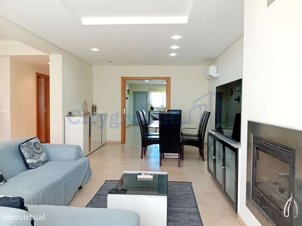 Moradia V3+1 com jardim e vista, a poucos minutos da Cidade de Leiria - Grande imagem: 4/26