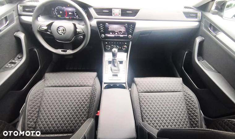 Skoda Superb 1.5 TSI Ambition DSG - 17