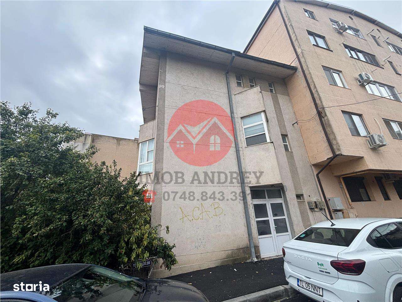 Cladire ultracentrala de închiriat, 222 mp, ideala pentru orice activi - Imagine principală: 5/12