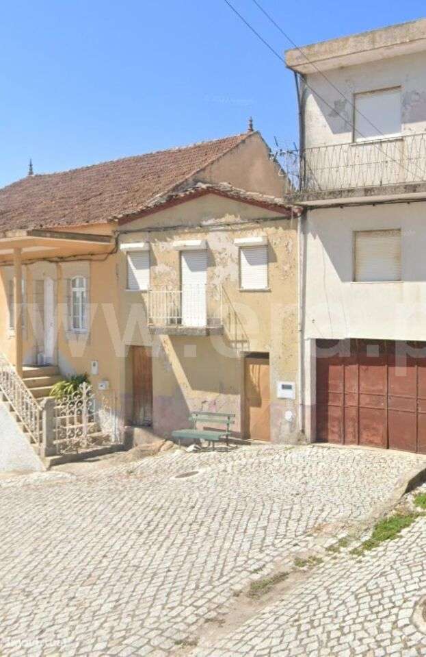 Moradia / Seia, Tourais e Lajes - Grande imagem: 2/2