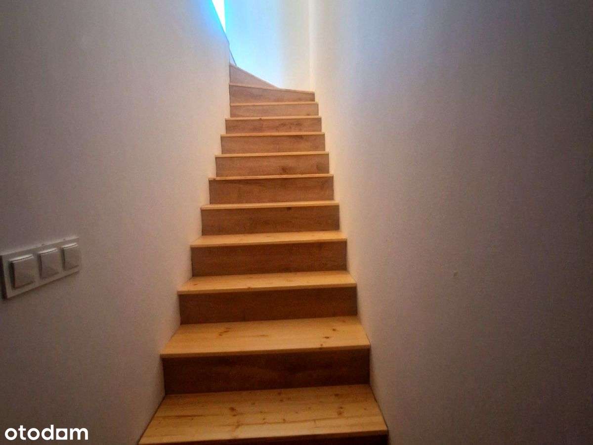 Wyjątkowe mieszkanie z poddaszem do aranżacji.-10