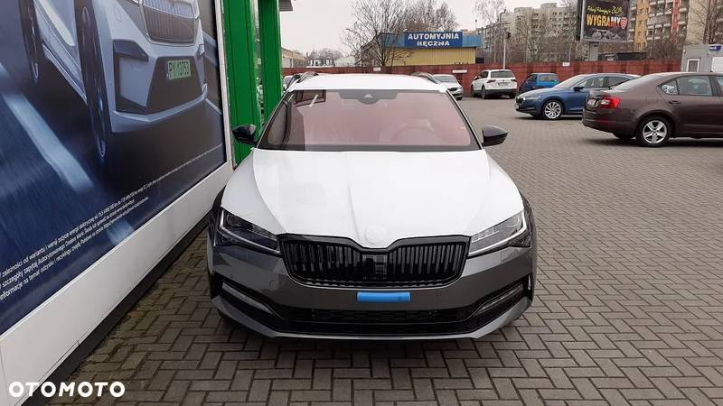 Skoda Superb 2.0 TDI SCR Sportline DSG - 3