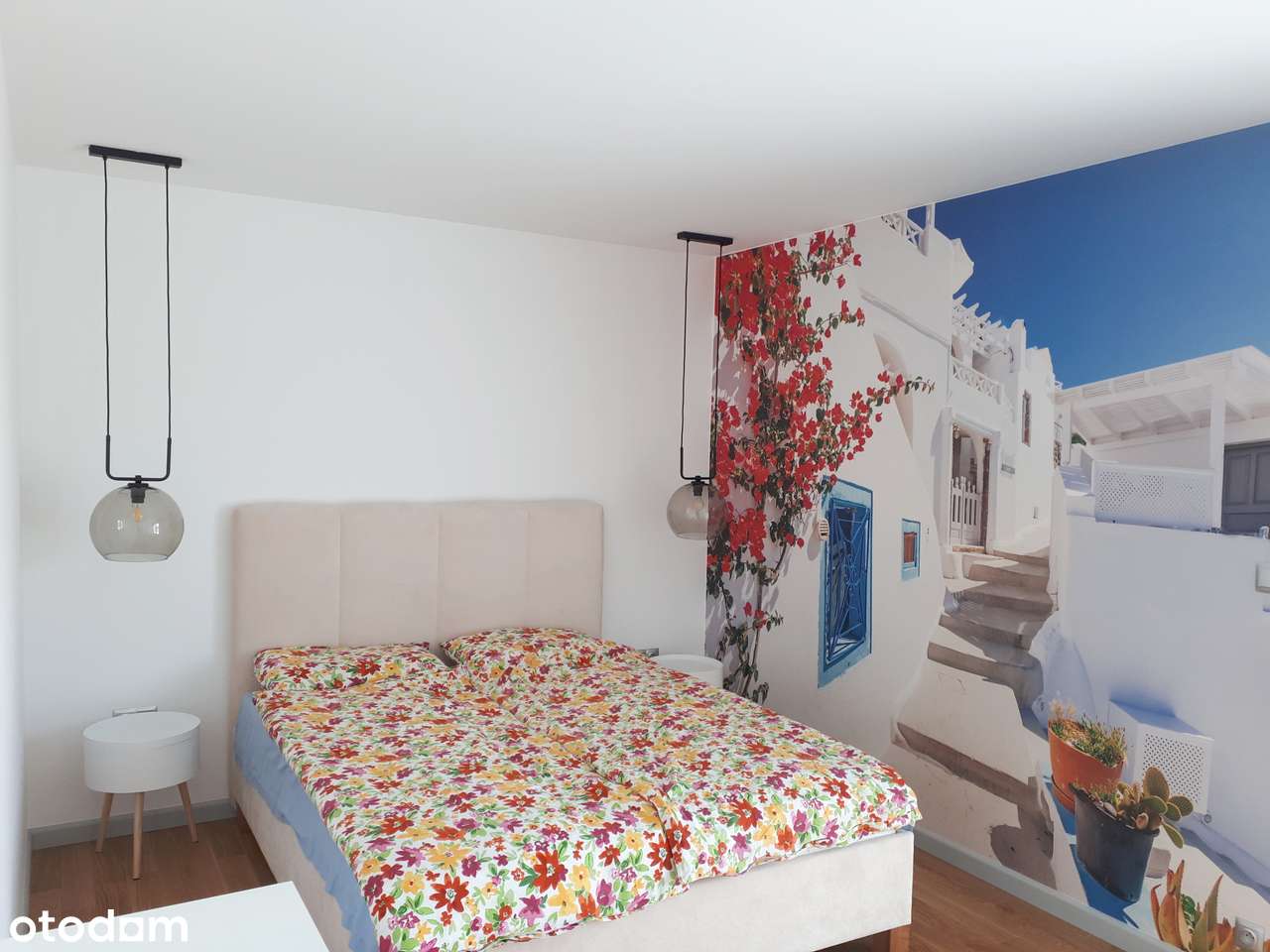 Wyjątkowy dom w doskonałej lokalizacji na działce ok 11 ar-11