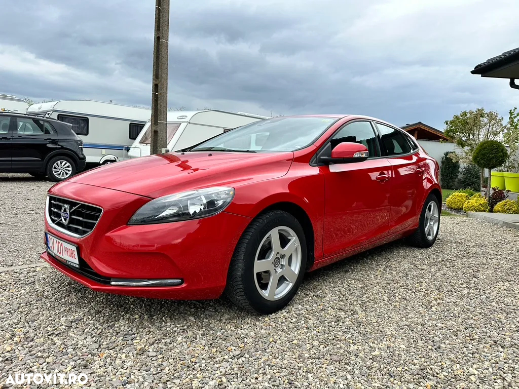 Volvo V40 Cross Country D2 Momentum - 3