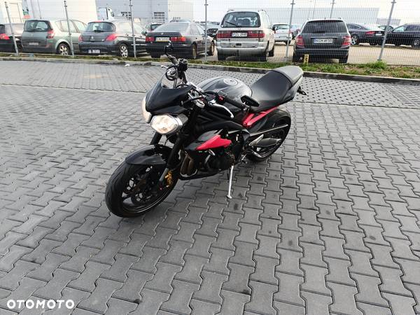 Triumph Street Triple - 3