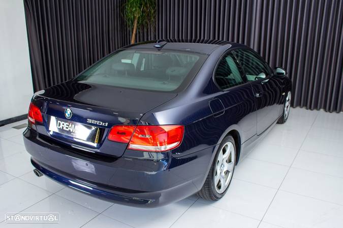 BMW 320 d Coupe - 4