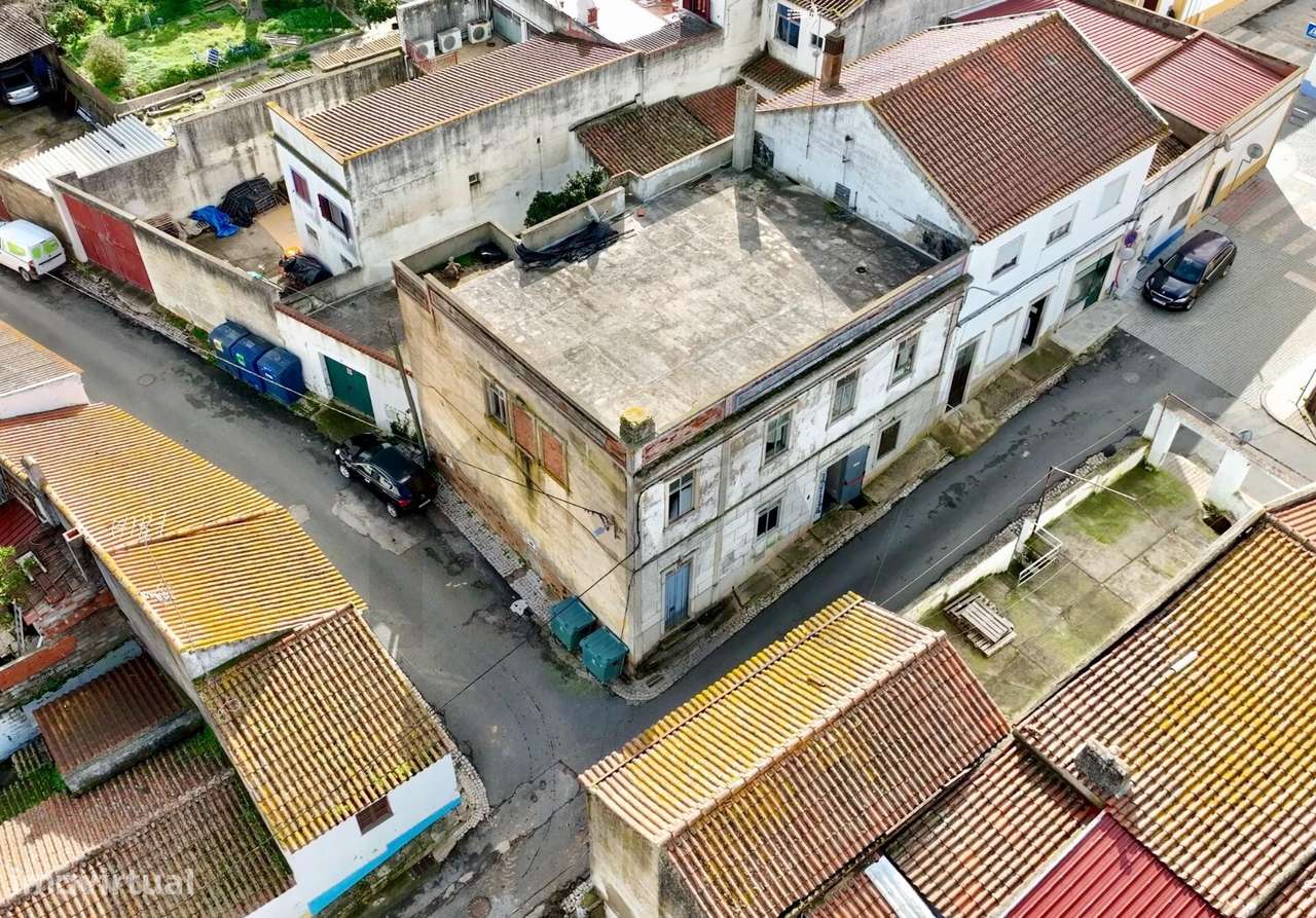Oportunidade de investimento em Alvalade do Sado — Edifício histórico - Grande imagem: 3/28