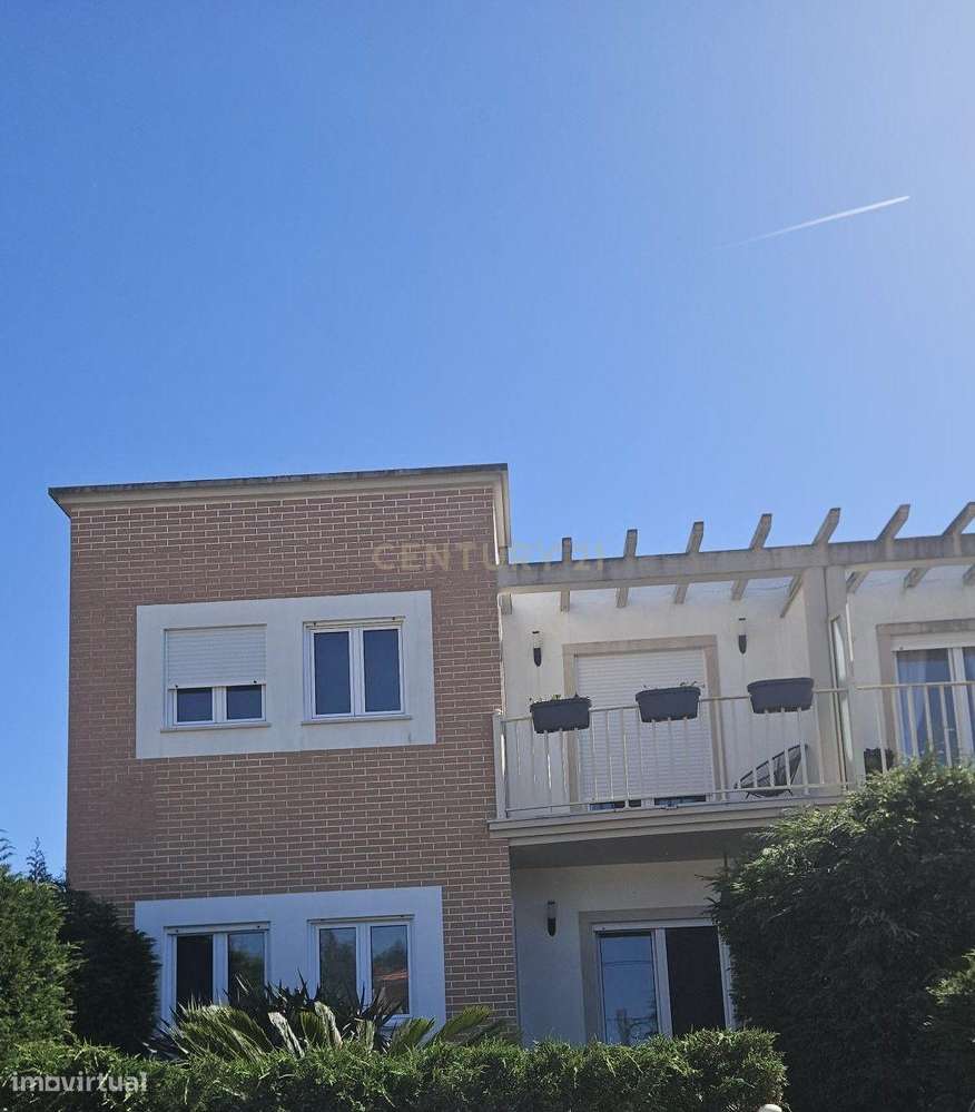 Moradia T5 com Terraço e Garagem | A 5 min da Praia – Vieira de Leiria-19