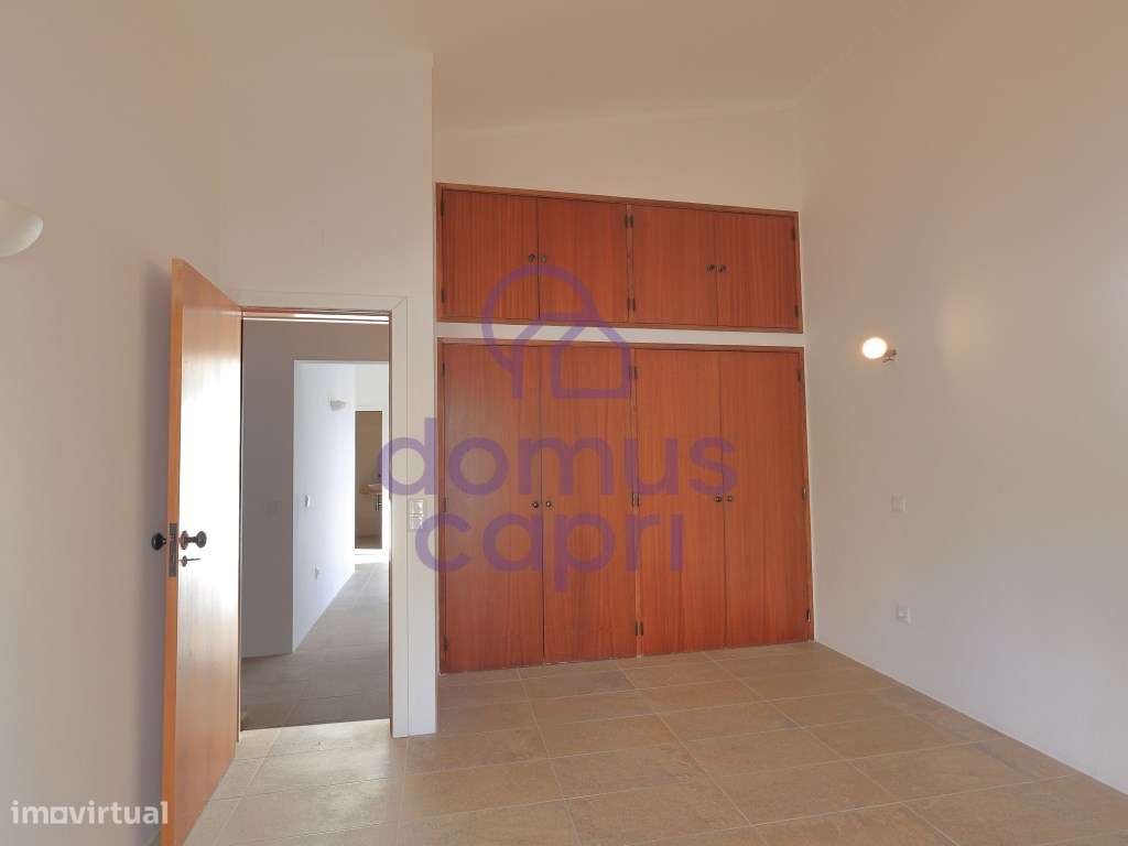 Moradia T3 com Piscina e Terreno em Porto Carvalhoso - Tavira-25