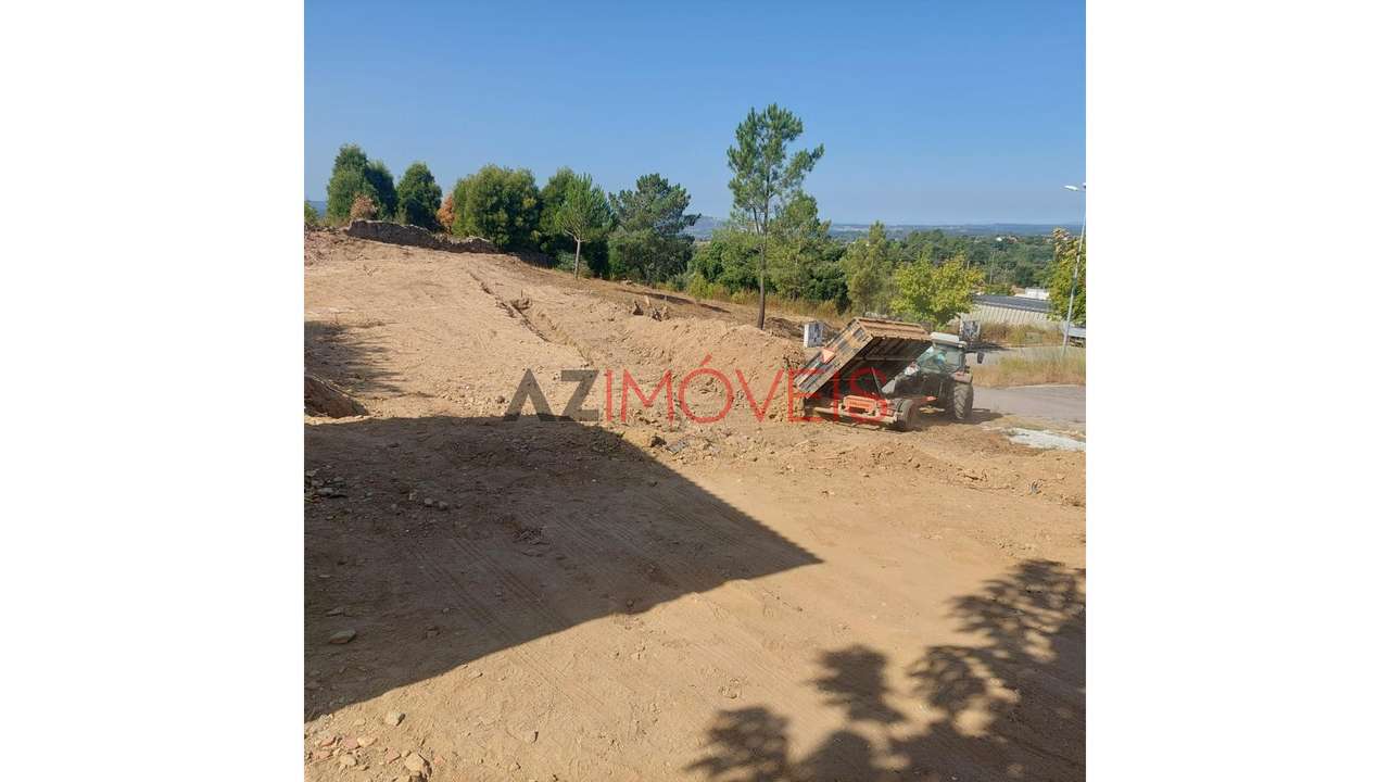 Lote Urbano com 971 m2, Abrantes-8