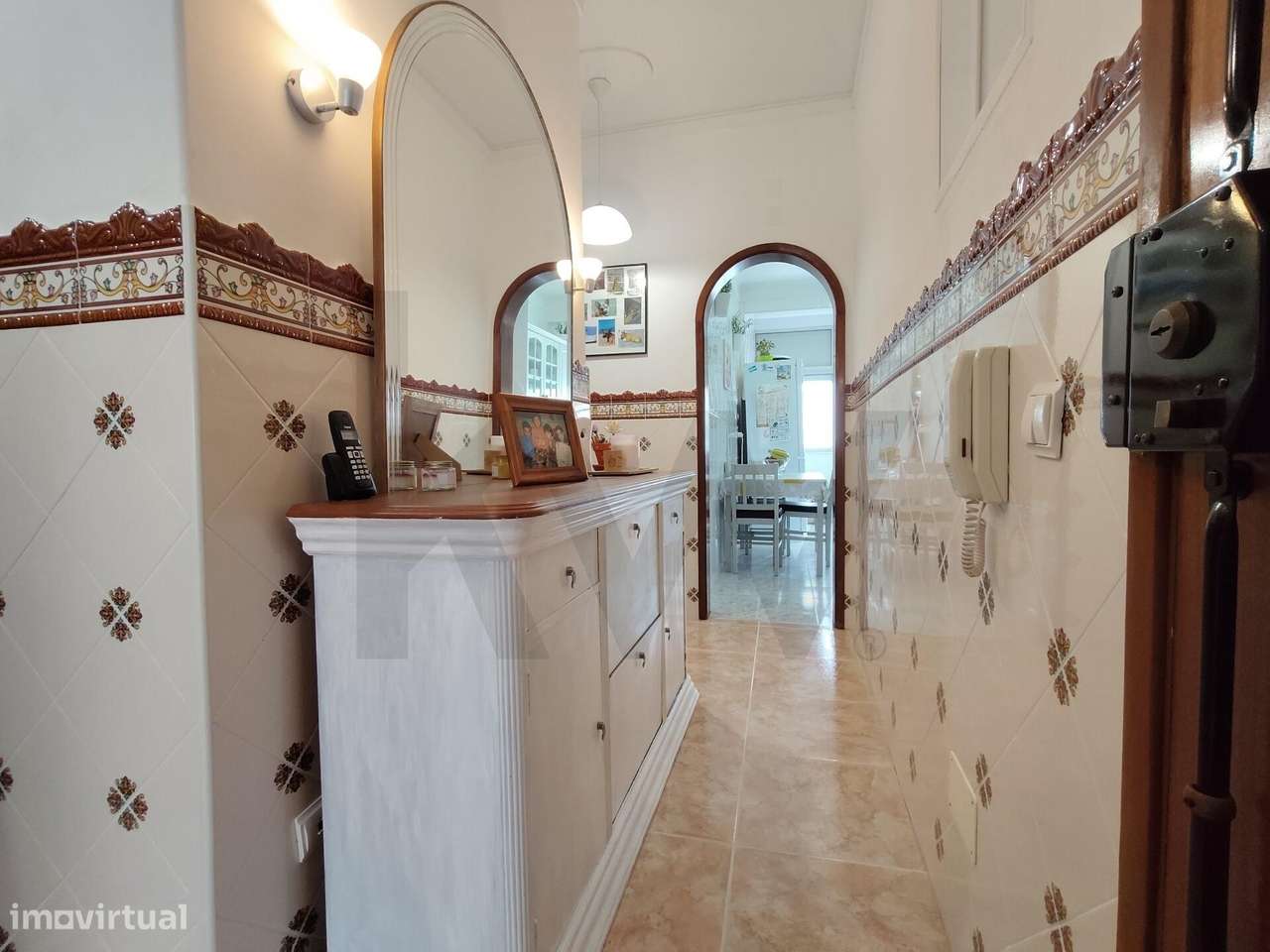 Apartamento T3 com varanda e arrecadação, na Moita, Setúbal-11