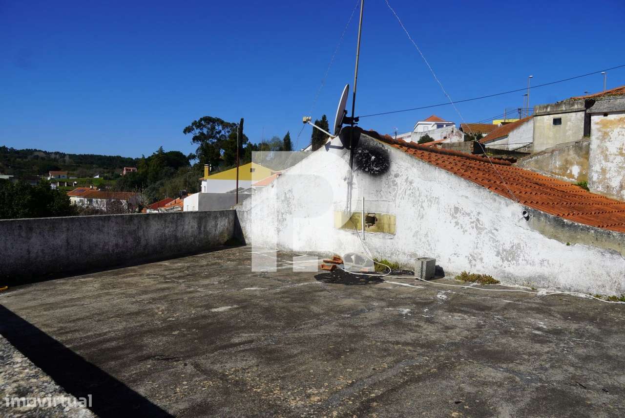 Moradia T2 para recuperação em Torres Vedras - Grande imagem: 2/21