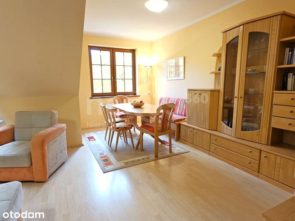 Duży dwupoziomowy apartament w centrum Karpacza-1