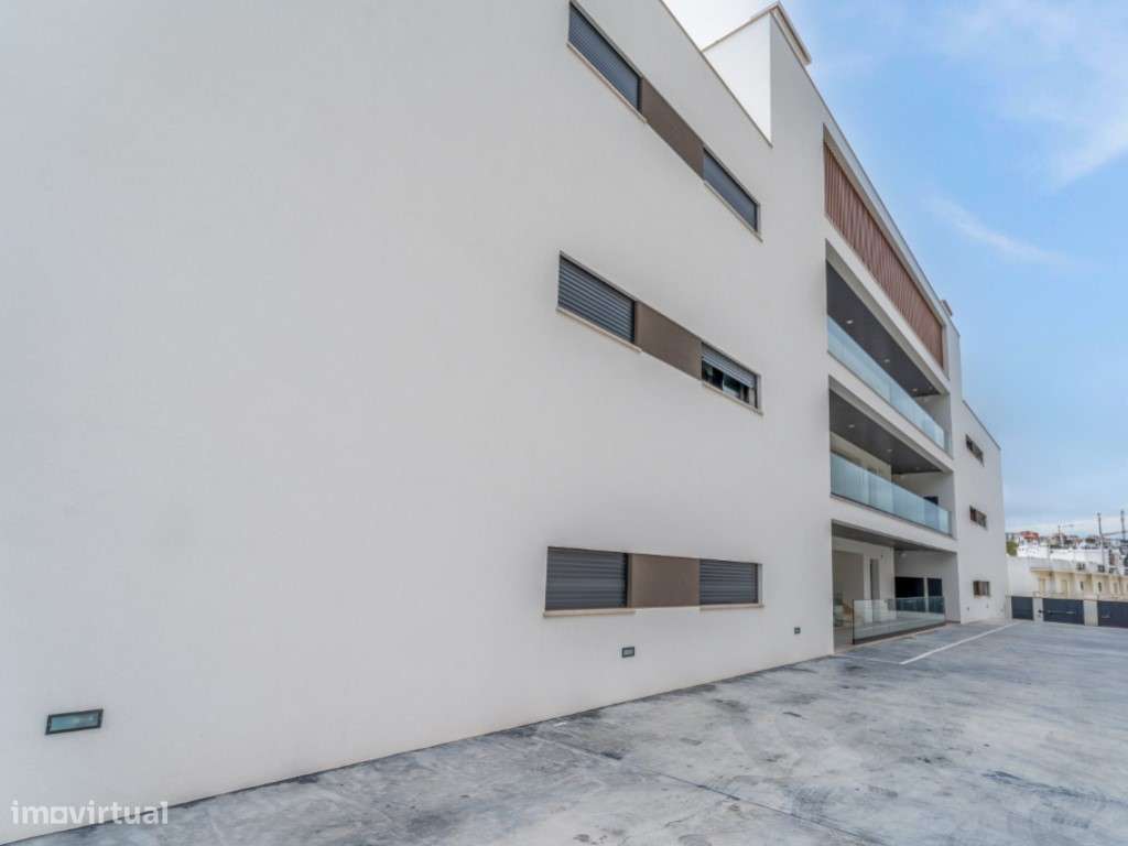 Apartamento T2 na Nazaré - Vista Mar com piscina e garagem-44