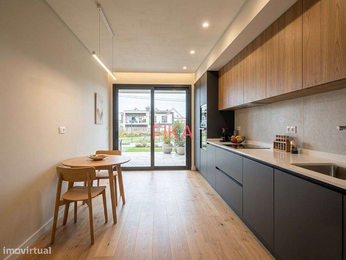 Moradia T4 NOVA com Piscina e 200m²-3