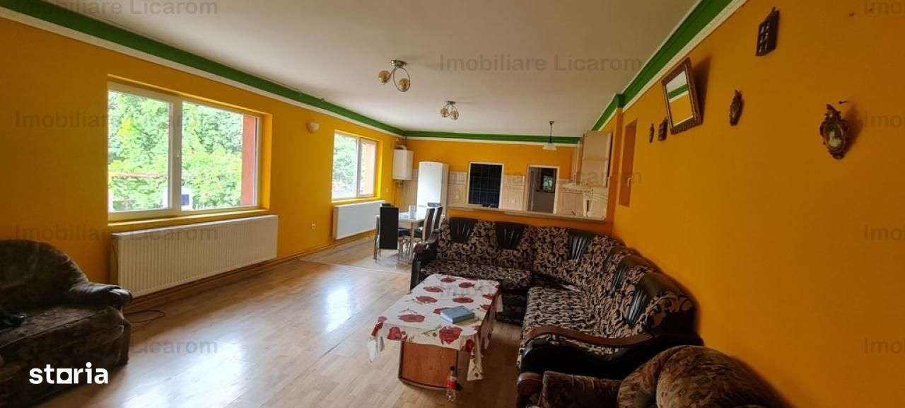 Casa individuala cu 2 apartamente, 6 camere,teren 403 mp,ASTRA.-16