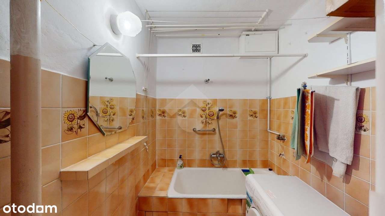 Trzypokojowe mieszkanie w spokojnej okolicy-12