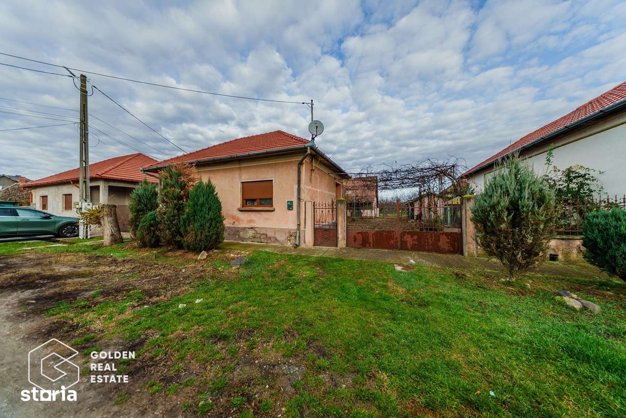Casa in Ineu, cu teren de 1522 mp, comision 0%-18