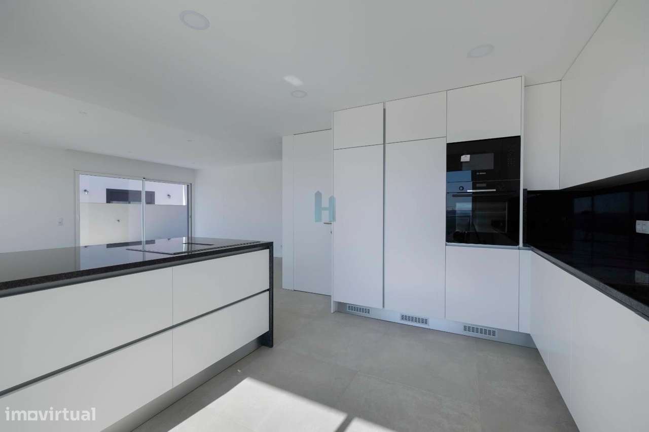 Moradia V3+1 c/ garagem - M.G - Grande imagem: 4/27