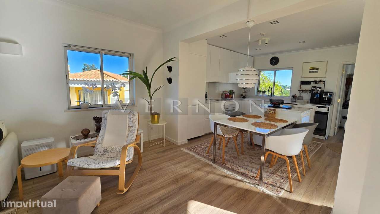 Apartamento de 2 quartos para venda no resort Gramacho Golf apenas a 1-15