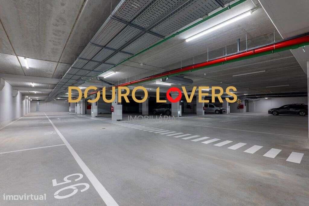 APARTAMENTO T4 | VARANDA | JARDINS D'ARRÁBIDA-16