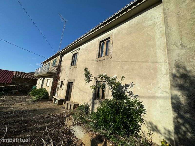 Moradia com Terreno - Grande imagem: 4/12