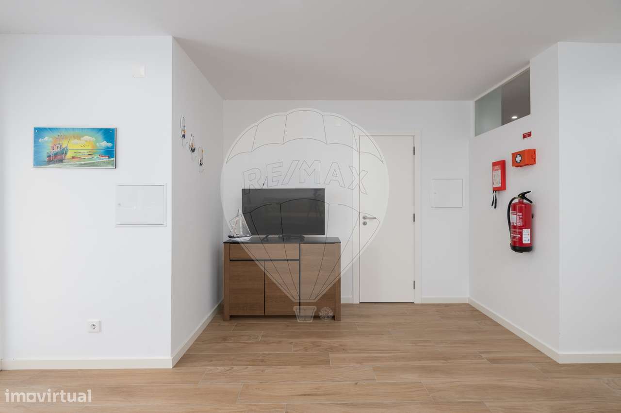 Apartamento T1 + 1 | Nazaré | Perto da Praia-8