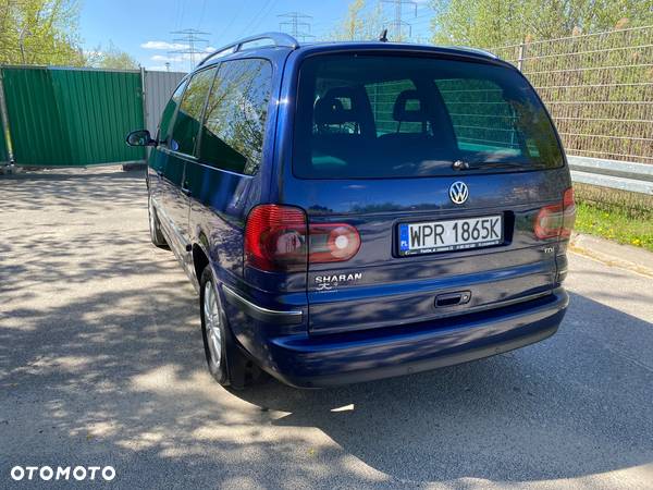 Volkswagen Sharan 1.9 TDI Comfortline - 4