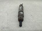 Injector Volkswagen Passat Variant (3B5) - 1