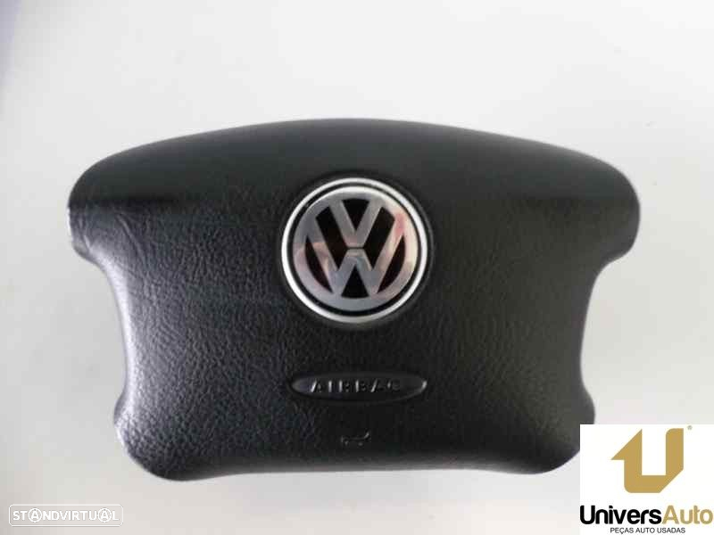 AIRBAG FRONTAL ESQUERDO VOLKSWAGEN GOLF IV 1998 -3B0880201M - 3