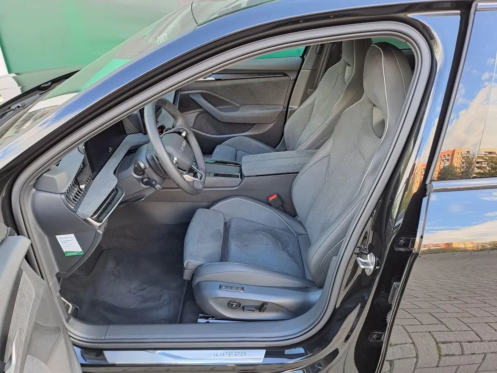 SKODA SUPERB 2.0 TSI 265KM DSG 4X4 SPORTLINE, fabryczny hak, dostępny od ręki