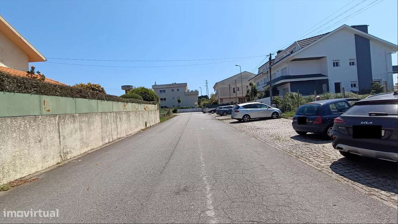 Lote c/387m2, p/Construção Moradia c/344m2-17