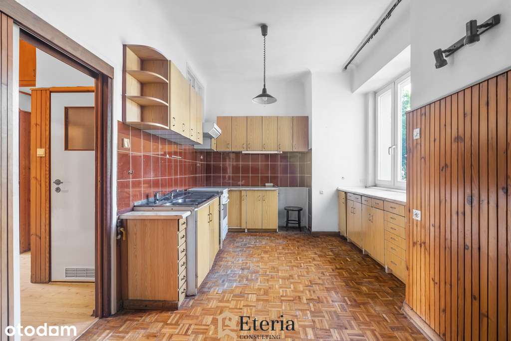 Kamienica 1936-2 balkony-Wysokość 3m-Rozbrat 20-9