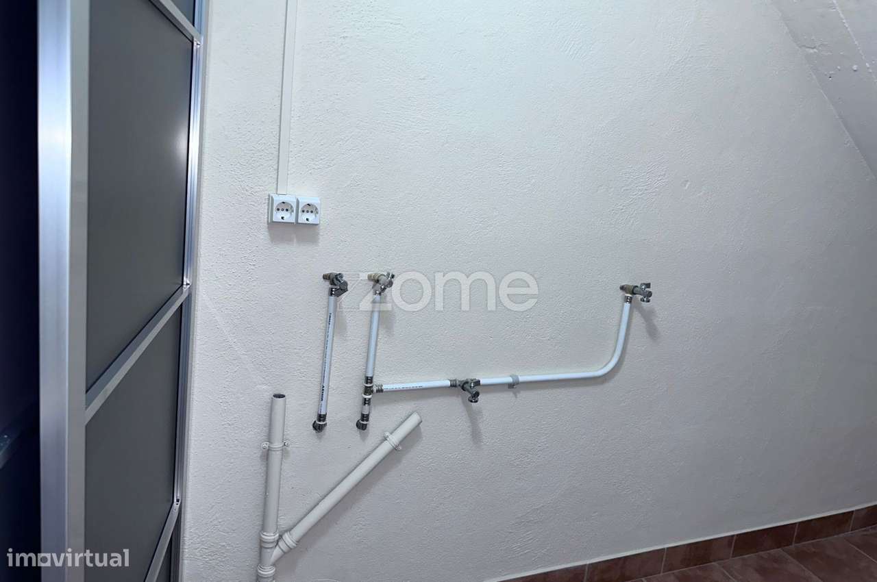 MORADIA T2 TOTALMENTE RENOVADA-4
