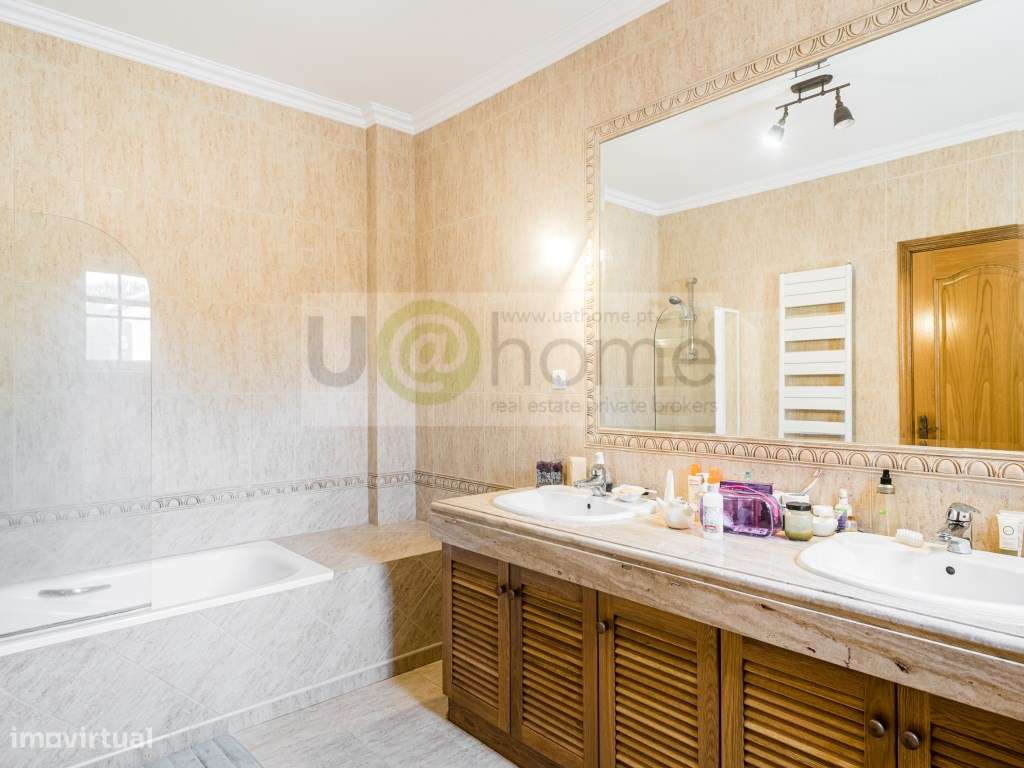 Moradia T4 na Mata do Duque em Santo Estevão-16