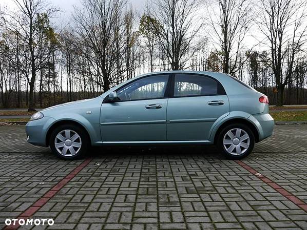 Chevrolet Lacetti - 4