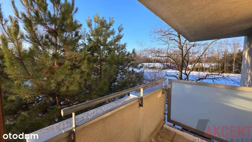 Dwa pokoje z garażem na Bemowie-19